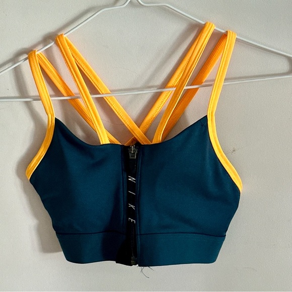 🧡 Nike Strappy Zip Front Sports Bra XS 🧡 - Picture 3 of 4